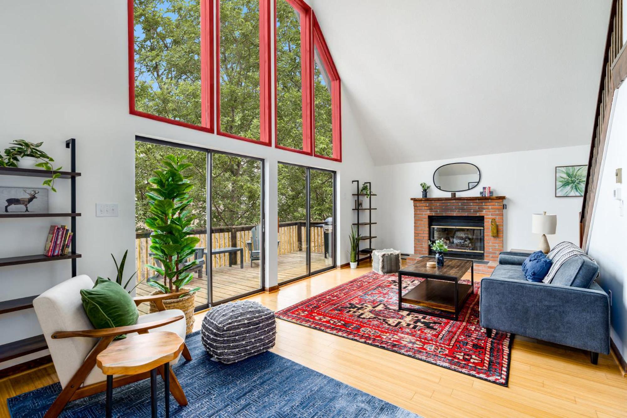 Modern Chalet Cabin W Hot Tub, Deck&Grill, & Wifi! Inwood Eksteriør billede