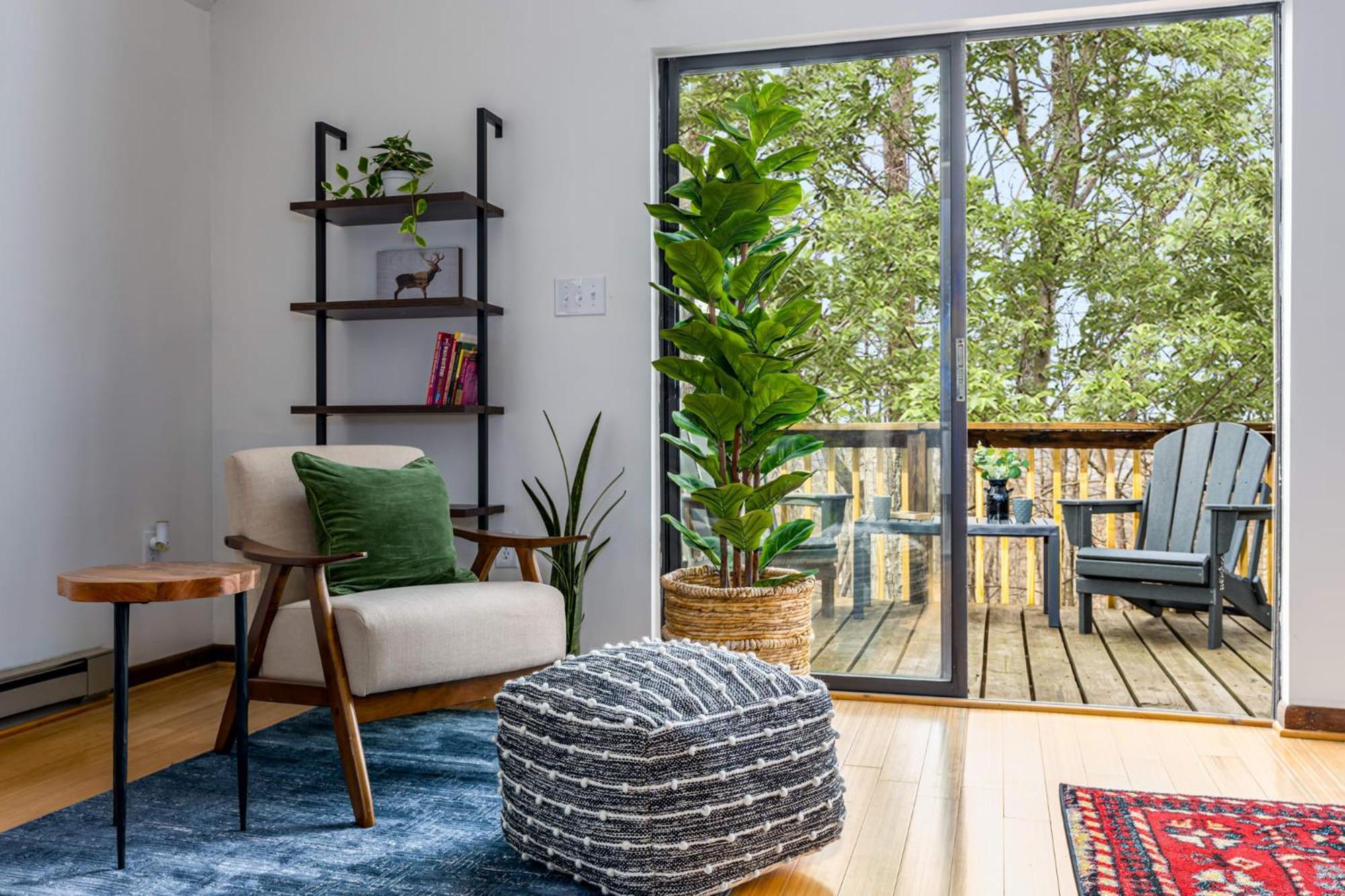 Modern Chalet Cabin W Hot Tub, Deck&Grill, & Wifi! Inwood Eksteriør billede
