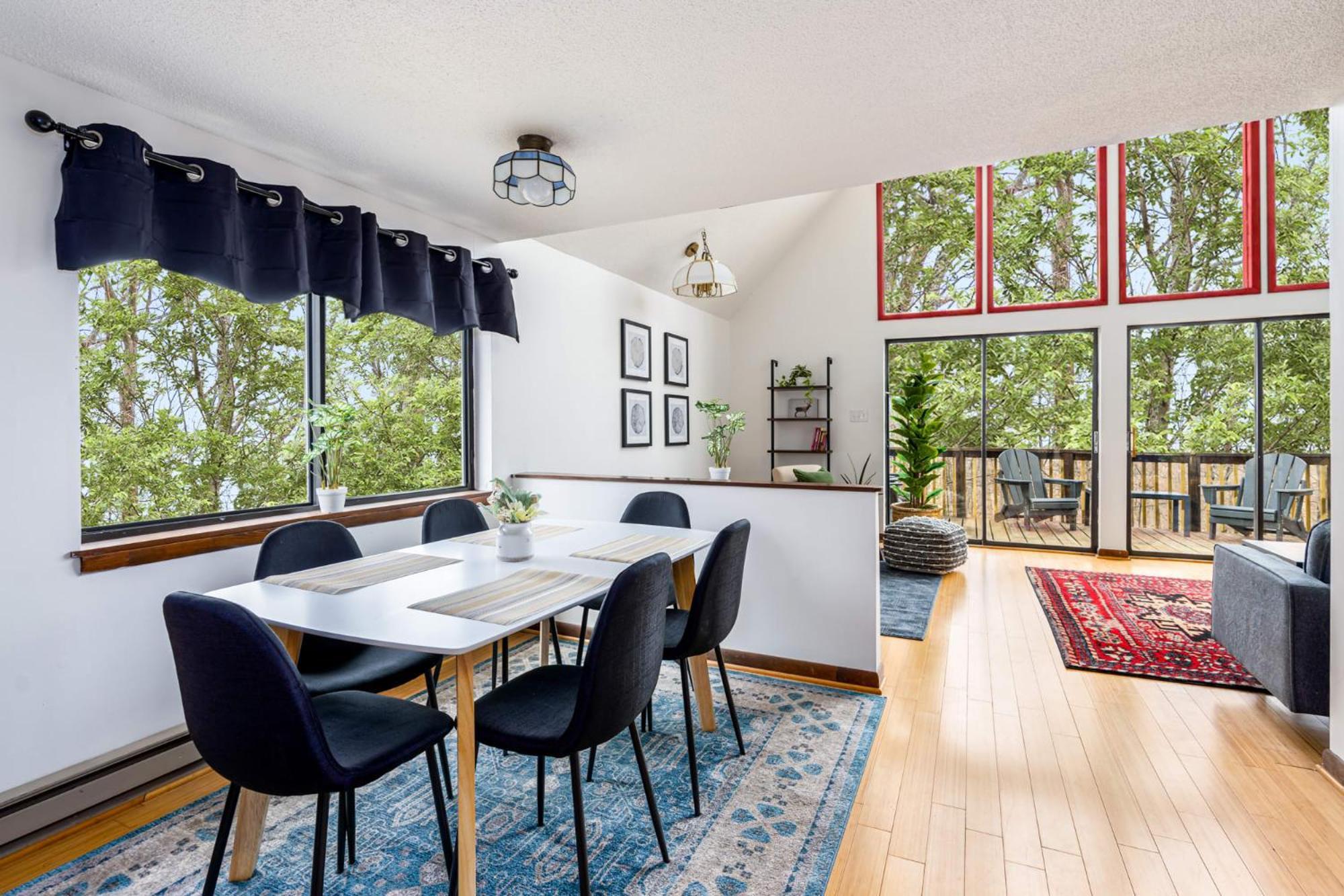 Modern Chalet Cabin W Hot Tub, Deck&Grill, & Wifi! Inwood Eksteriør billede